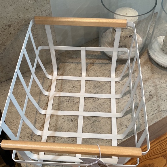 Core Home Metal Basket With Wood Handles - Picture 11 of 13